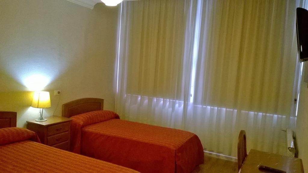 פרול Hostal El Cairo מראה חיצוני תמונה