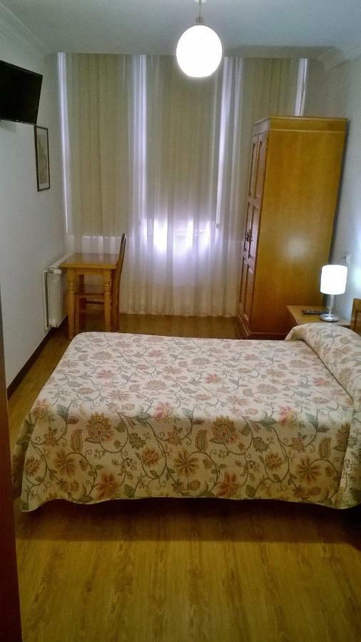 פרול Hostal El Cairo מראה חיצוני תמונה